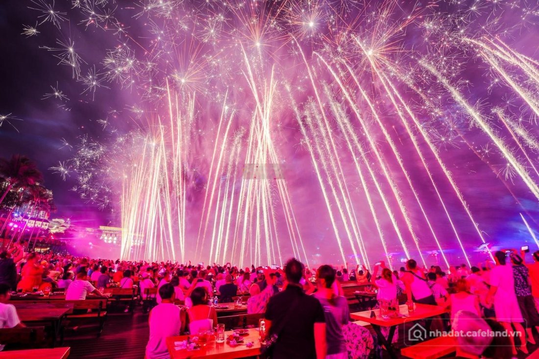 Bán căn hộ chung cư: Gấp: Thanh lý dualkey view biển - pháo hoa - 56m2 - 5.5 tỷ.