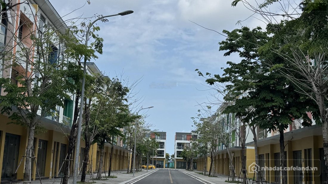 Bán biệt thự: Bán lỗ nhà phố gần Đoàn Thị Điểm Meyhomes giá tốt nhất dự án