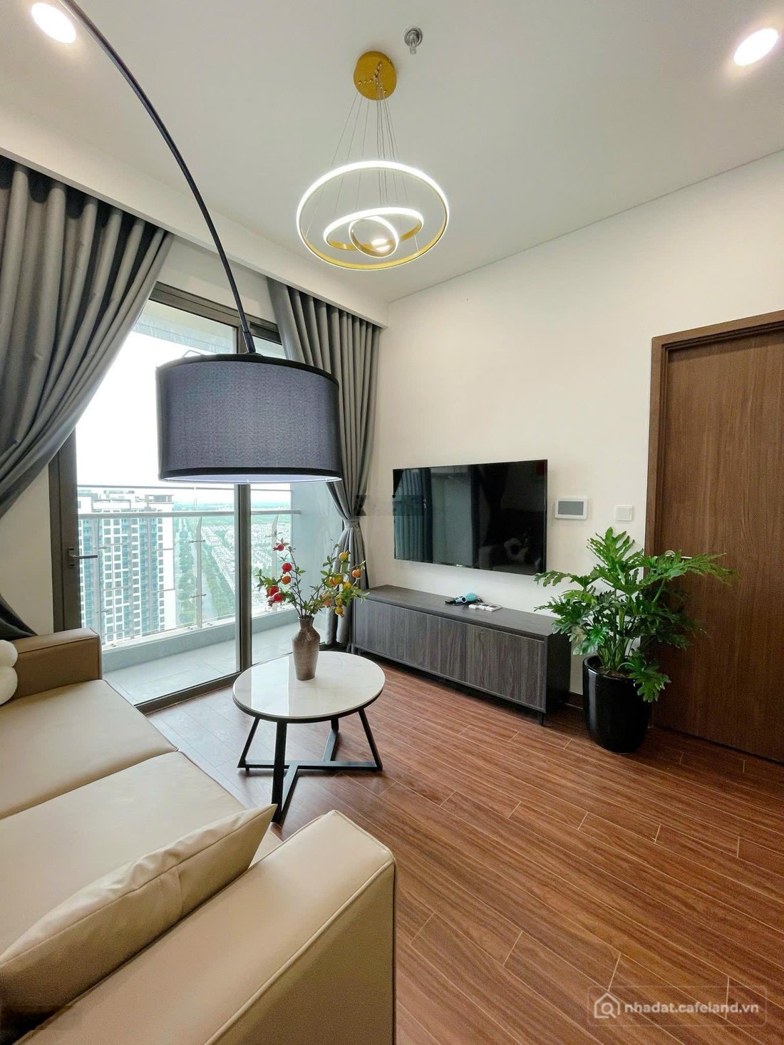 Căn hộ chung cư: Căn 2PN dt 63m2 tòa M2 view biển hồ giá 15.5tr/tháng
