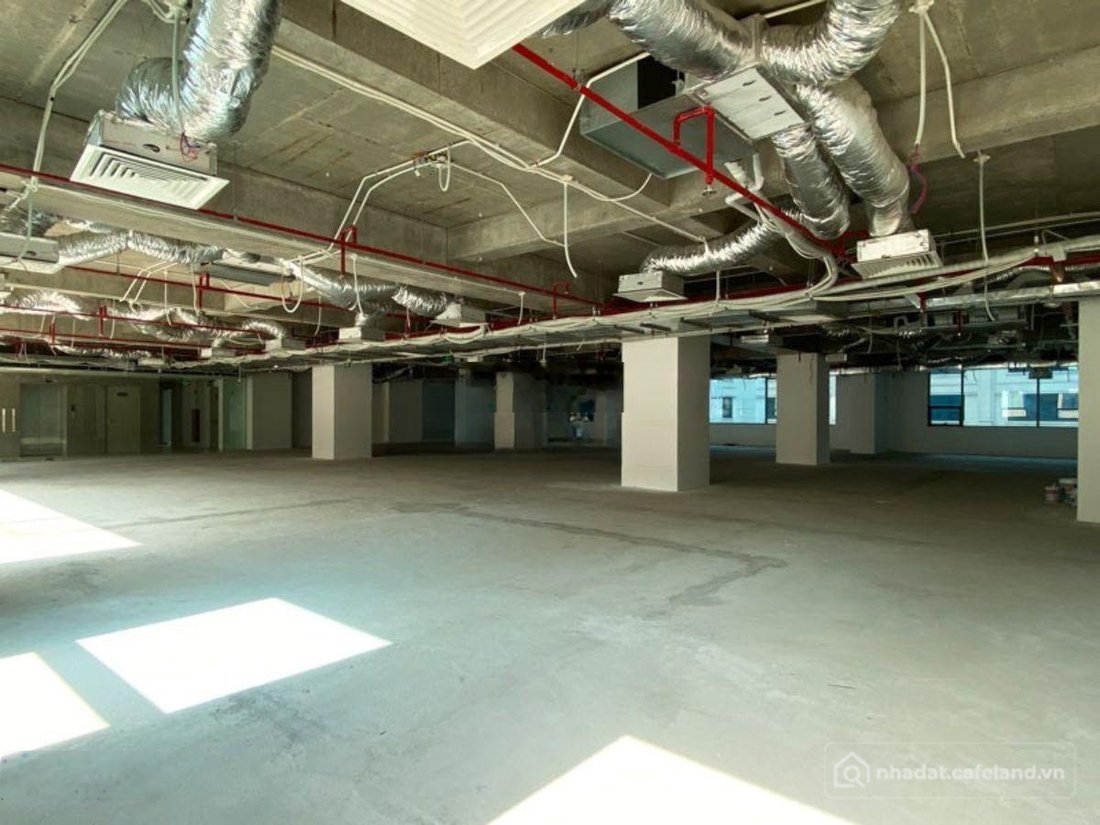Văn phòng: BQL tòa nhà cho thuê văn phòng Central Point Trung Kính, DT 1000m2 có