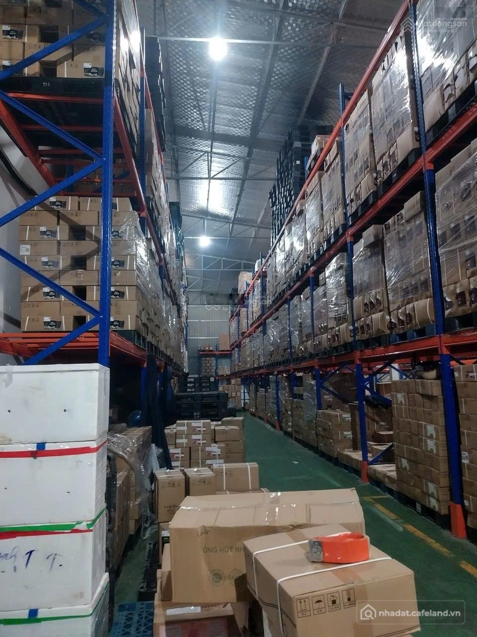 Nhà kho - Xưởng: Cho thuê kho xưởng Đại Lộ Thăng Long cầu vượt An Khánh DT 900m2