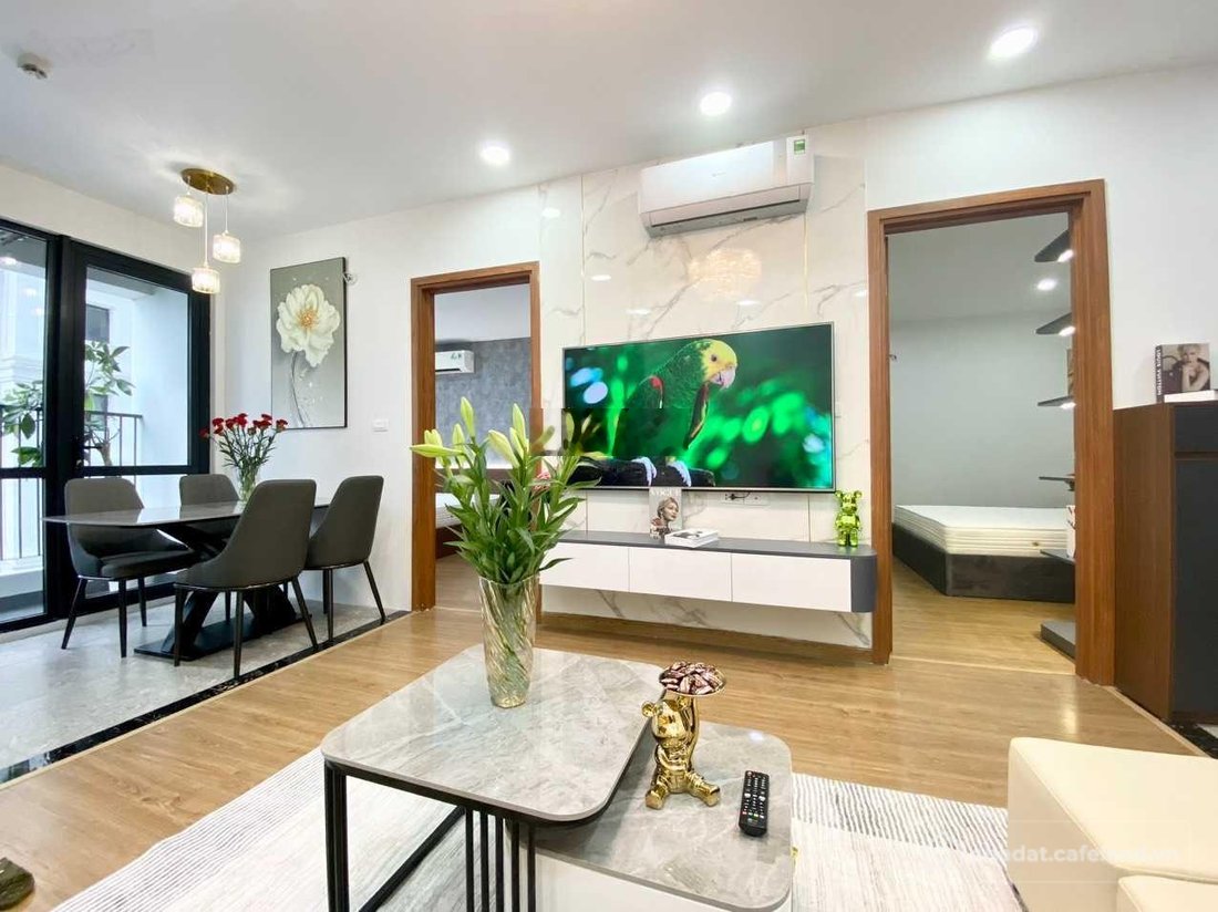 Căn hộ chung cư: Chính chủ cho thuê căn hộ 60m2 tòa CT2 Iris Garden. Giá thuê 13
