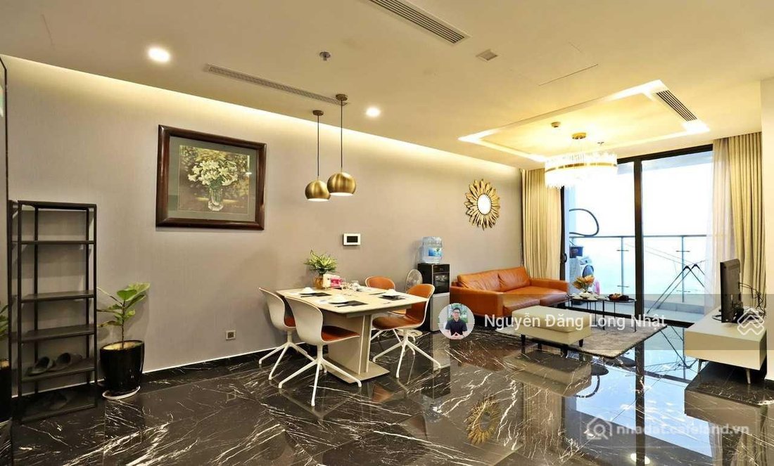 Căn hộ chung cư: Cho thuê căn hộ hoa hậu Watermark 395 Lạc Long Quân view ngoại 