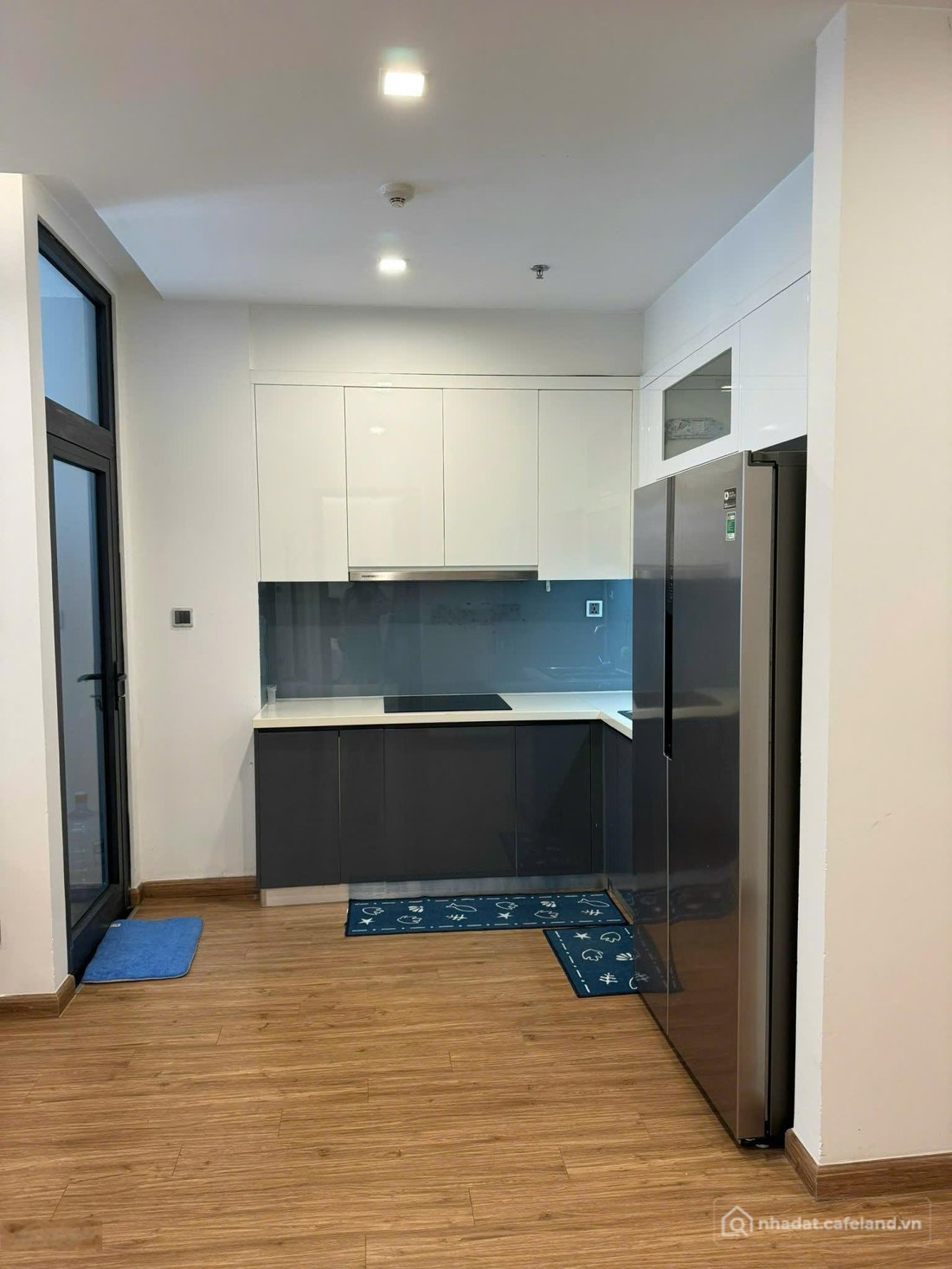 Căn hộ chung cư: Cho thuê căn hộ Vinhomes Metropolis giá 25 triệu/tháng
