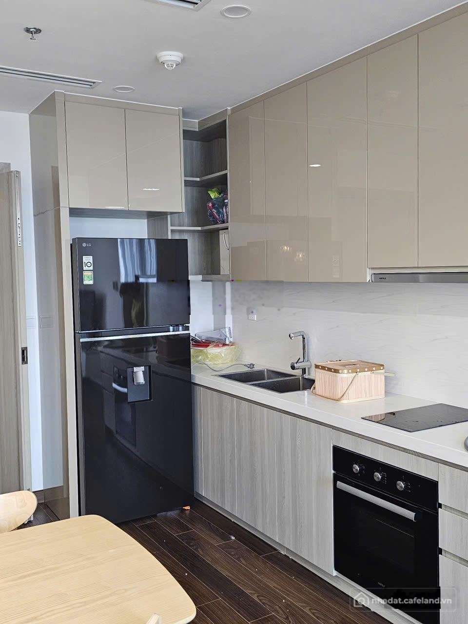 Căn hộ chung cư: 15tr/tháng có ngay căn 2n2{62m2}tòa Masteri B.VINHOMES SMART CT