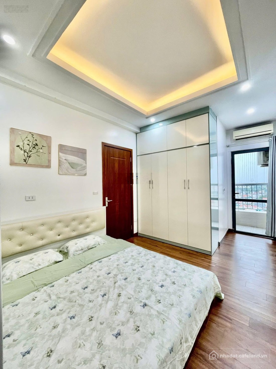 Căn hộ chung cư: Cho thuê căn hộ 3 ngủ rộng full đồ thoáng mát tại t1 thăng long