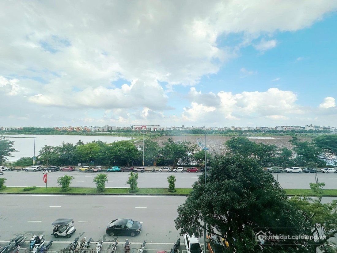 Căn hộ chung cư: Cho thuê căn 2PN2WC tại Vinhomes Symphony