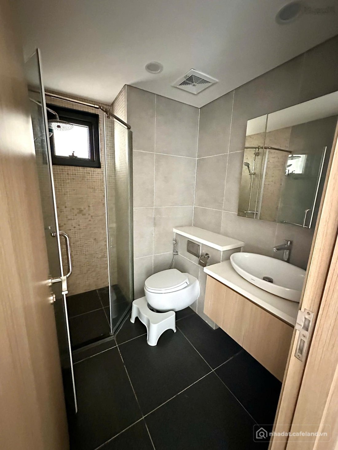 Căn hộ chung cư: Cho thuê CC 2PN, 2WC, 76m2, giá ưu đãi tại Hinode City, Minh Kh
