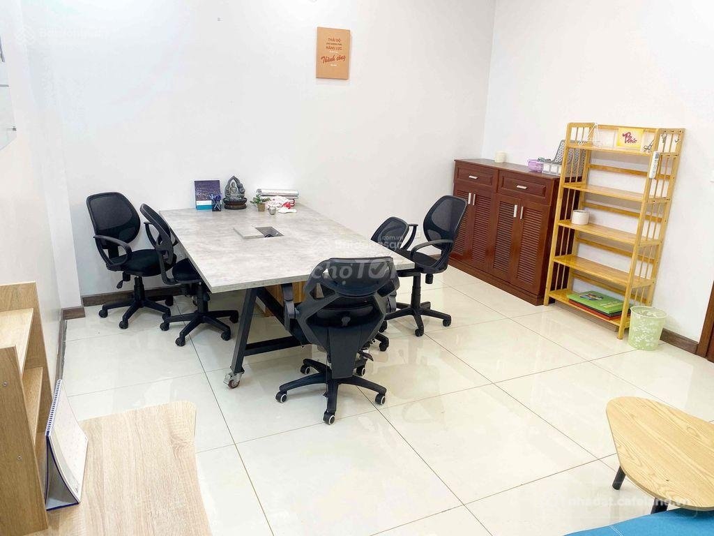 Văn phòng: Cho thuê văn phòng 25 m2 tại Làng Việt Kiều Châu Âu, phù hợp văn phòn