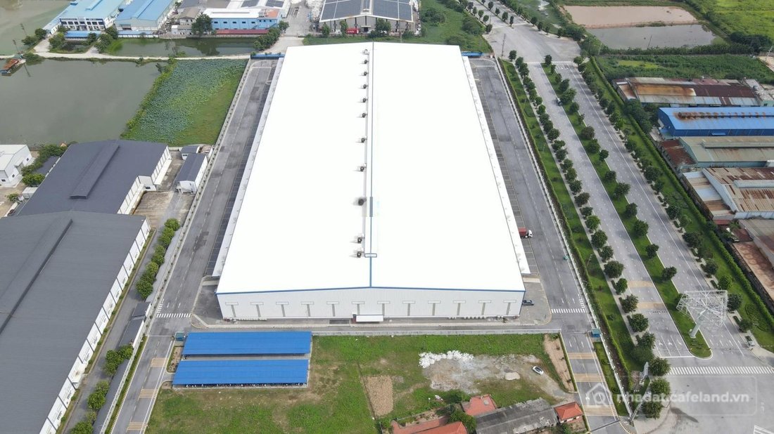 Nhà kho - Xưởng: Cho thuê xưởng điện tử may mặc sx linh kiện nhẹ, thực phẩm cơ k