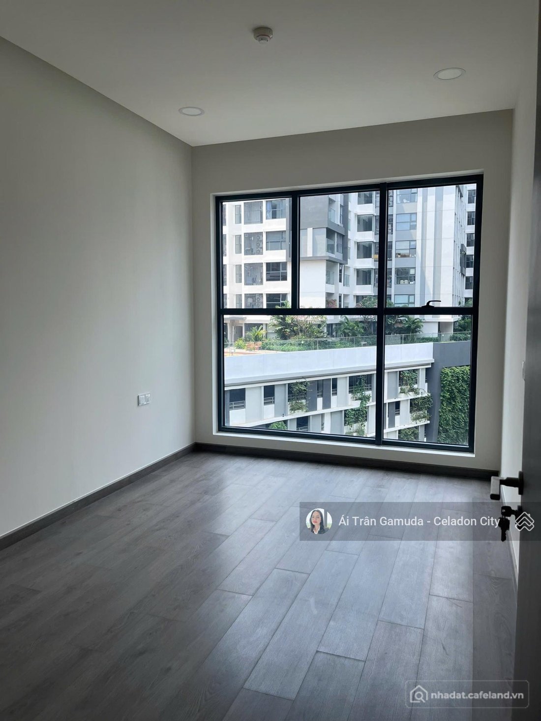 Căn hộ chung cư: Cho thuê căn 2PN góc 96m2 view Landmark 81 Diamond Centery, nhà