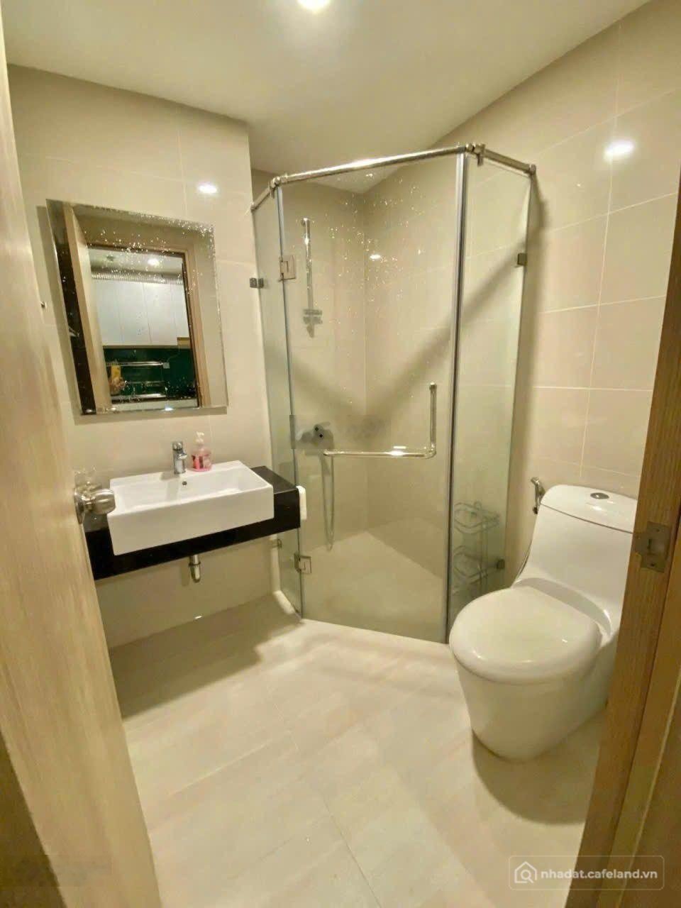 Căn hộ chung cư: Chcc Orchard parkview cần cho thuê giá 10 tr/th. Gọi ngay em: 0