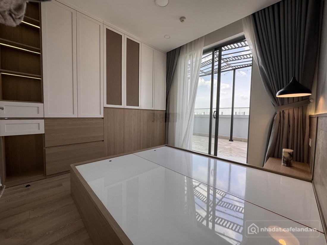 Căn hộ chung cư: Cho thuê căn hộ 3PN có sân vườn Urban Green