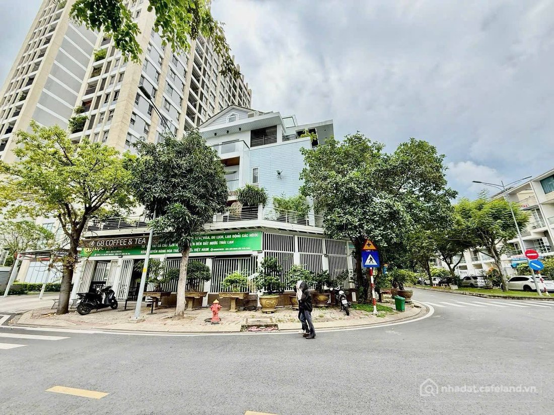 Biệt thự: Cho thuê căn góc Jamona Golden Silk, vị trí đẹp nhất khu, giá 50 triệu