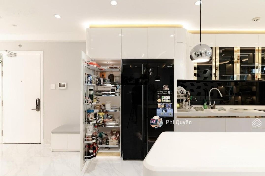 Căn hộ chung cư: Cho thuê chung cư SaiGon Royal - Quận 4. DT: 65m2, 2PN. Giá từ: