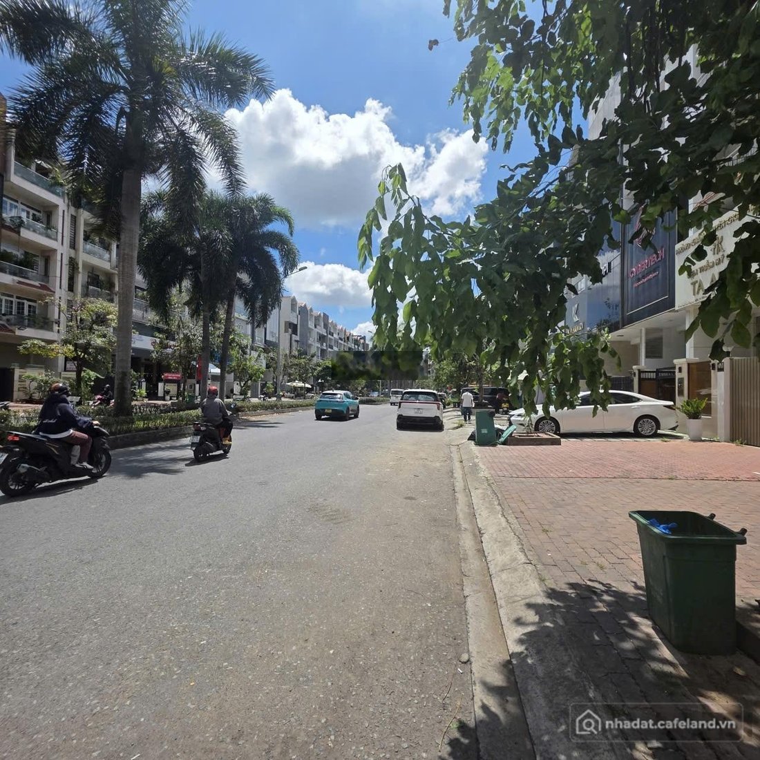 Nhà riêng: Cho thuê nhà mặt phố 5 lầu . Giá 70 triệu, 368 m2 tại 60 Hoàng Trọng 