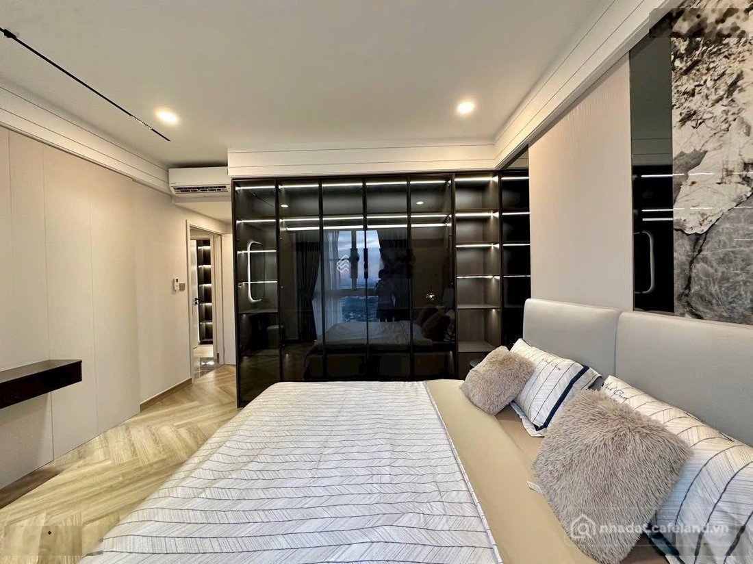 Căn hộ chung cư: Cần cho thuê nhanh căn hộ Saigon South Residence, nhà đẹp, giá 