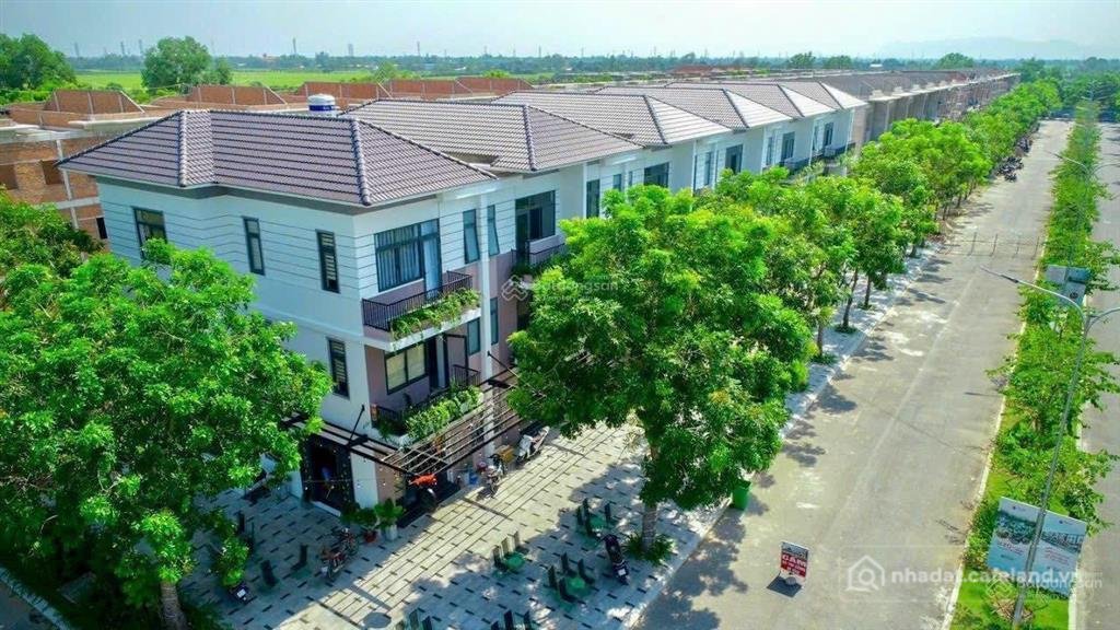 Bán nhà riêng: Bán shophouse phúc an asuka vị trí trung tâm châu đốc, kinh doanh