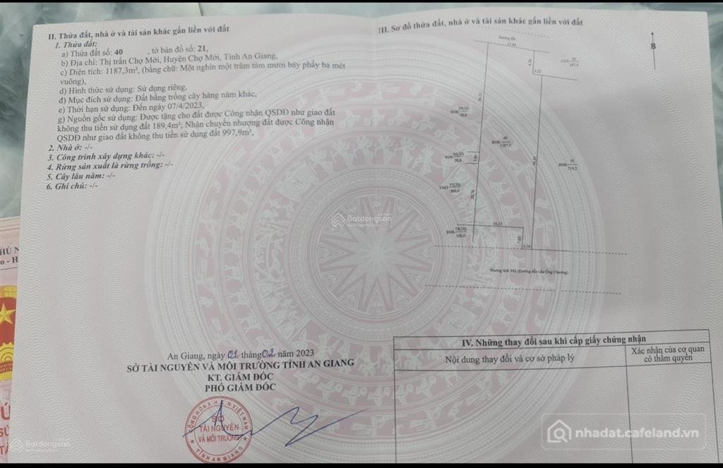 Bán đất thổ cư: Bds nằm ngay trung tâm. có xây dựng sẵn