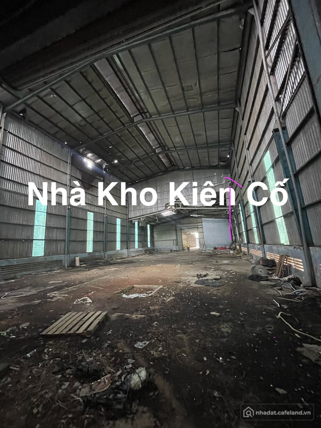 Bán đất thổ cư: Bán đất 1.100m² ngang 16m giá 17.5 tỷ Phường Châu Đốc
