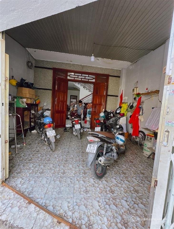 Bán nhà riêng: Bán nhà 2t mặt tiền kinh doanh trần thị cát (bà điểm 11) ngay bến