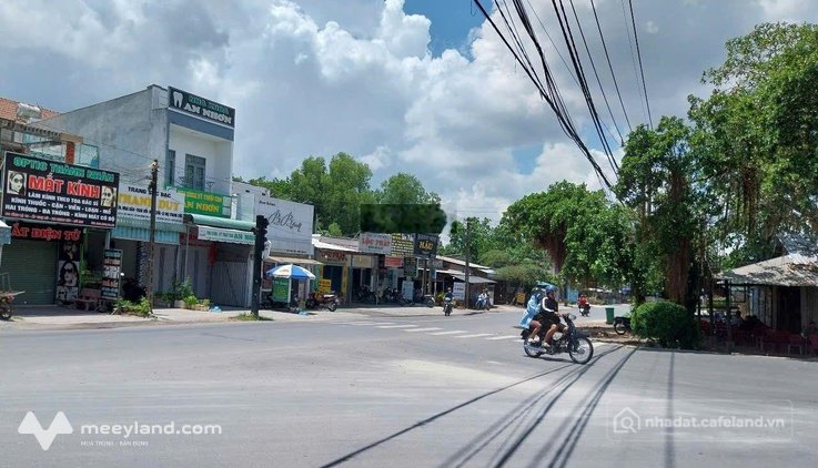 Bán đất thổ cư: Chính chủ bán lô đất thổ cư tiện xây mới khu dân cư xe hơi tận n