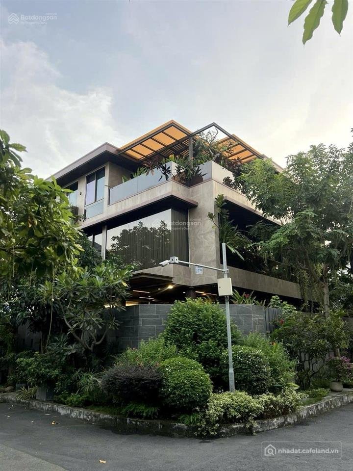 Bán nhà riêng: Biệt thự phú mỹ hưng quận 7 300m2 3 tầng khu nam thông 3 full nội