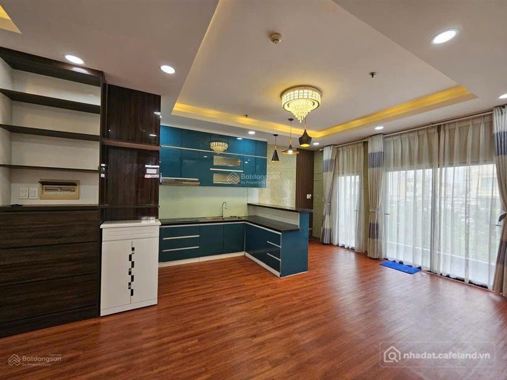 Bán căn hộ chung cư: Bán căn góc 2pn, 70m2, cc hoàng quốc việt q7, sổ sẵn, như h
