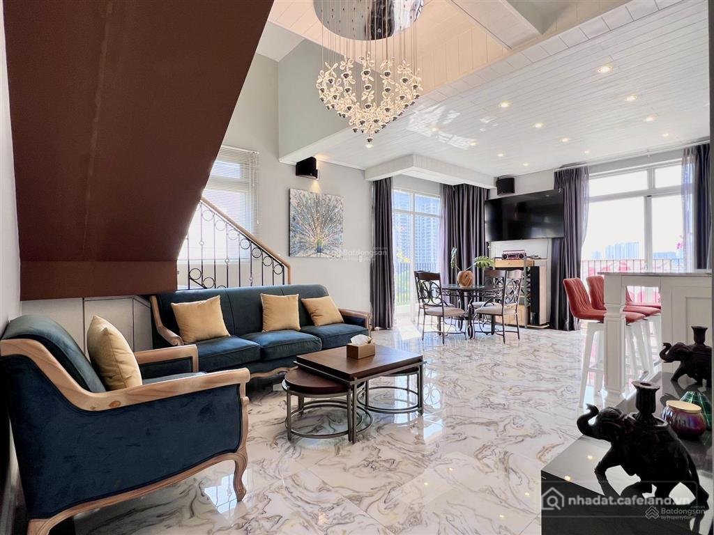 Bán căn hộ chung cư: Penthouse khu star hill, phú mỹ hưng diện tích 242m2 3pn 3w