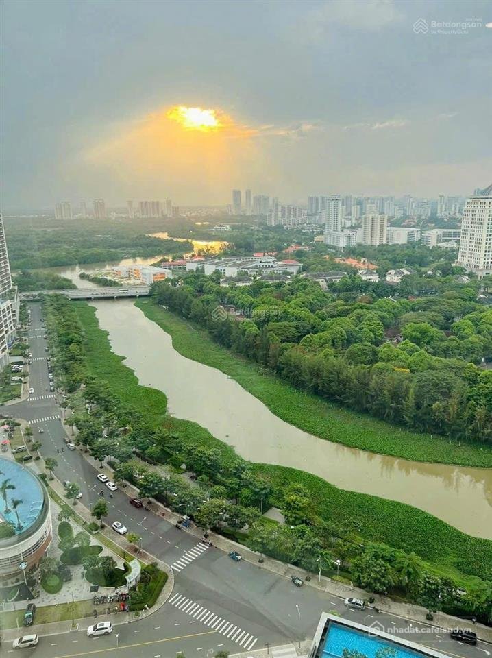 Bán căn hộ chung cư: Bán chung cư midtown m8 the peak pmh 131,1m2 3pn, 2wc