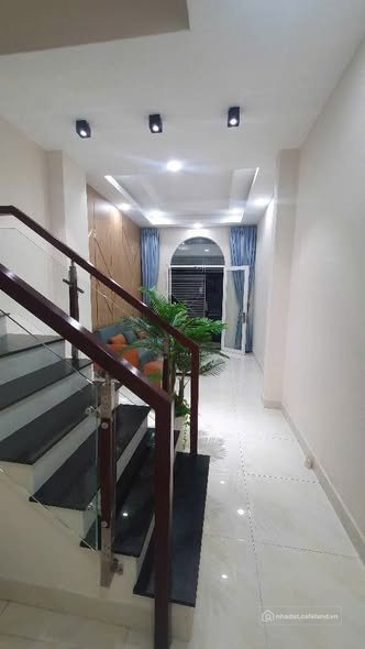 Bán nhà riêng: Nhà mới cạnh chợ Tân Bình – 44.2m², 4 tầng, giá 8.5 tỷ