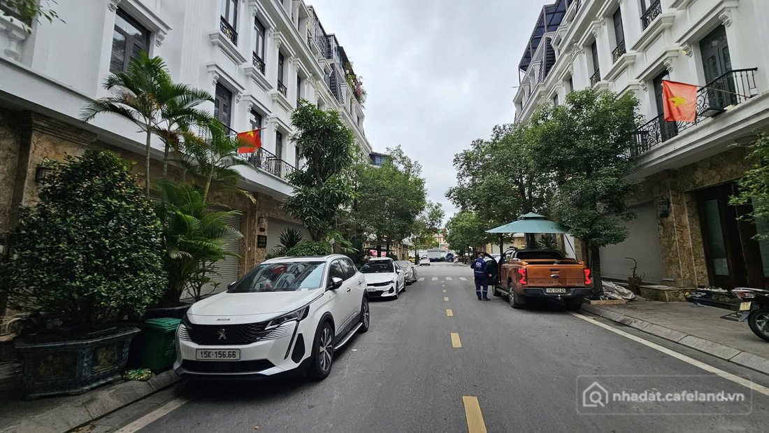 Bán nhà riêng: Nhà phố khu đô thị Hoàng Huy Riverside, Thượng Lý, Hồng Bàng