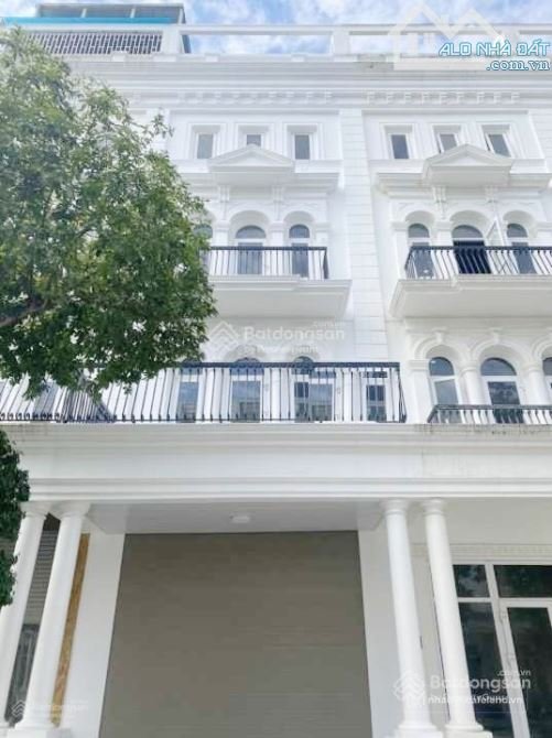 Cho thuê nhà riêng: Cho thuê nhà Louis City Đại Mỗ. DT 90m2 x 5 tầng thang máy, 