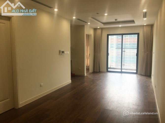 Cho thuê căn hộ chung cư: Em cần cho thuê gấp căn hộ cao cấp tại Goldseason 47 N
