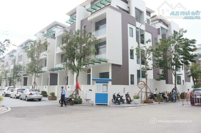 Cho thuê nhà riêng: Cho thuê Biệt Thự Imperia Garden 143 Nguyễn Tuân, 190m2 x4 t
