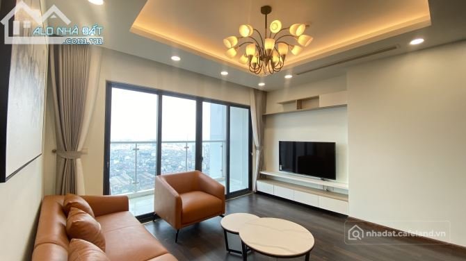 Cho thuê căn hộ chung cư: Cho thuê chung cư King Palace 108 Nguyễn Trãi, 3 phòng