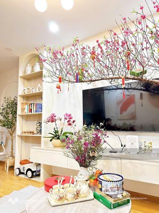 Cho thuê căn hộ chung cư: Cho thuê CC Rose Town 79 Ngọc Hồi, 12 triệu, 75 m2, 2P