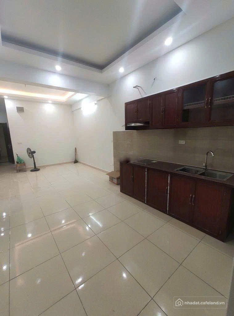 Cho thuê căn hộ chung cư: Cho Thuê Căn Hộ CC Nam Đô Complex - 609 Định Công/ 93 
