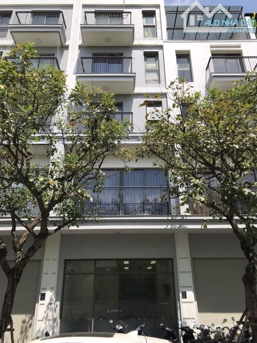 Cho thuê nhà riêng: Cho thuê nhà dự án The Manor Central Park Nguyễn Xiển DT 75m