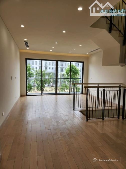Cho thuê nhà riêng: Cho thuê gấp căn 75me tại The Manor Central Park giá rẻ nhất