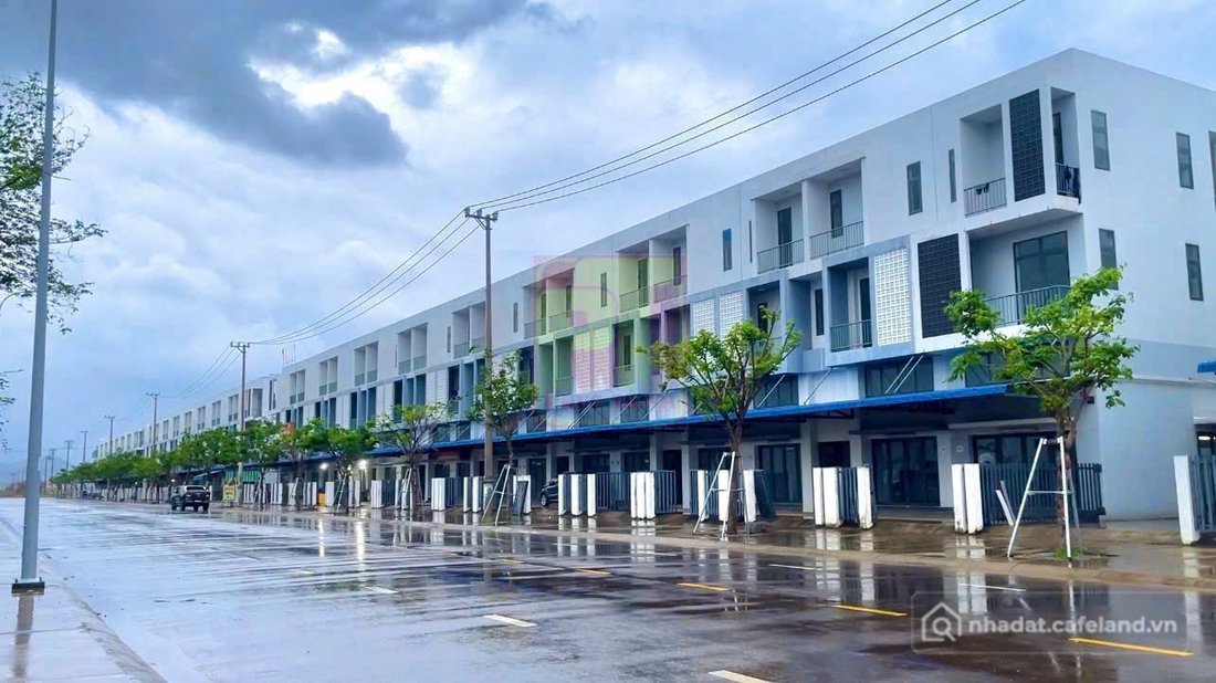 Bán đất thổ cư: Chính chủ cần bán gập lô đất đối diện nhà máy ngay Khu công nghi