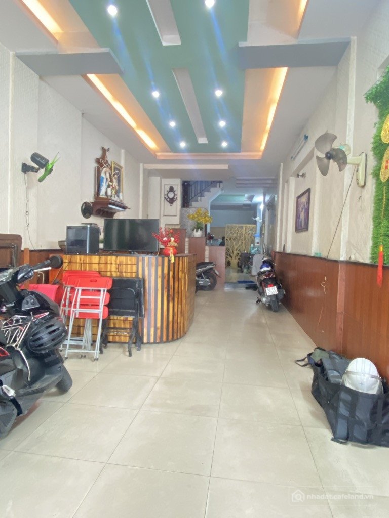 Bán nhà riêng: Mặt Tiền Đường Tân Hương, DT: 84m² full thổ cư ngang 4,2m giá 16.