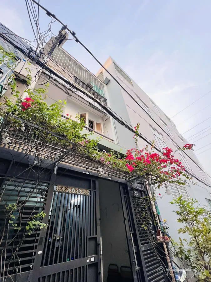 Bán nhà riêng: Hẻm xe tải Thoại Ngọc Hầu – 4 tầng BTCT – 80m² – Sát mặt tiền – G