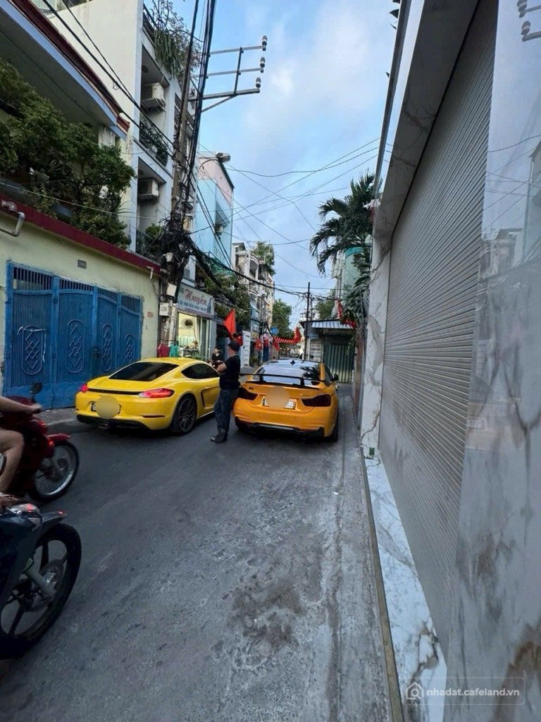 Bán nhà riêng: Bán nhà Gấp 3 Tầng Lạc Long Quân Tân Bình