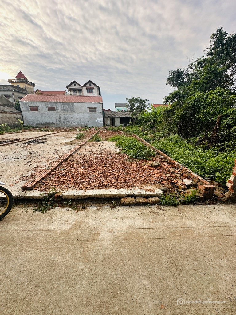Bán đất thổ cư: BÁN ĐẤT 123,6M2 VIỆT HƯNG VĂN LÂM SÁT KĐT HỒNG HẢI,CHỢ NÔM 1,8TỶ