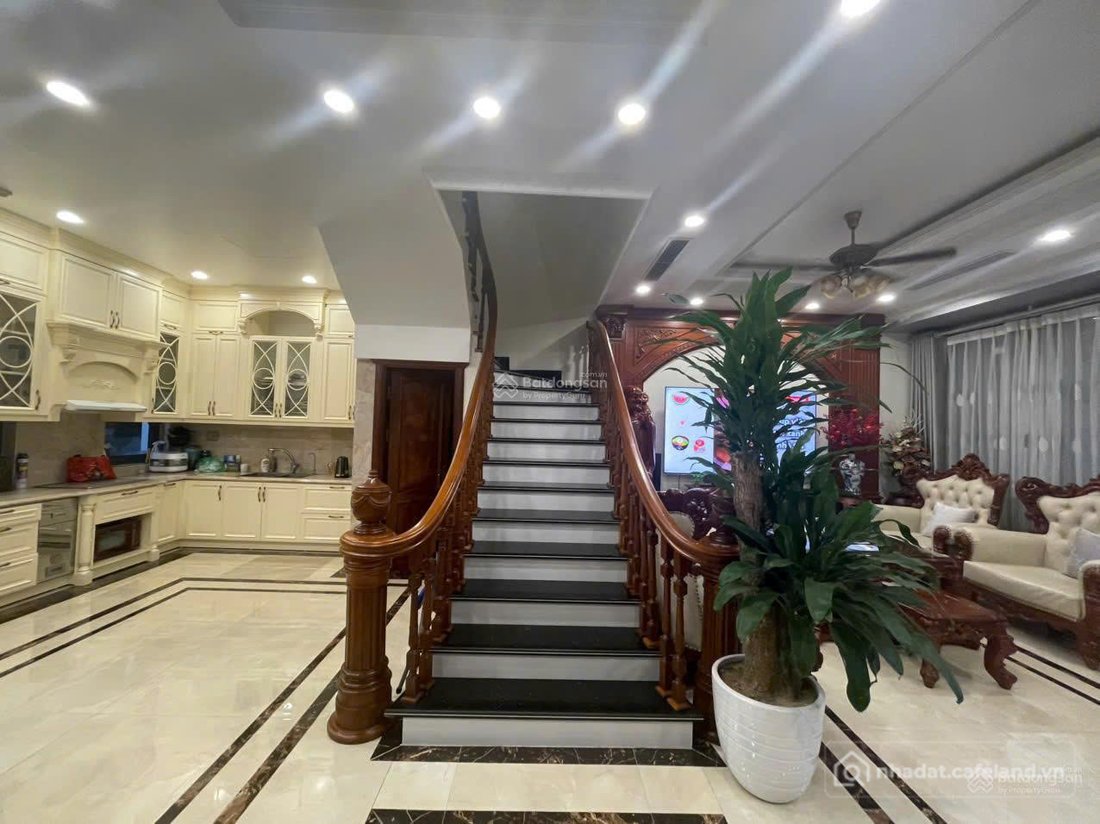 Cho thuê nhà riêng: CHo thuê nhà Vinhomes Marina - Hải Phòng full nội thất cực đ