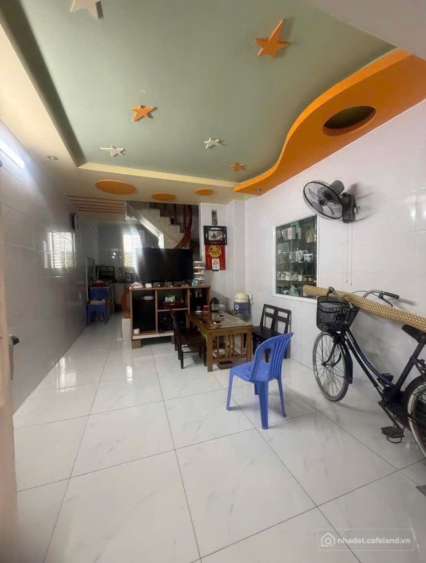 Bán nhà riêng: BÁN NHÀ KHU VỰC THIÊN LÔI - ĐƯỜNG KHÚC THỪA DỤ - NHÀ DÂN XÂY, SÂN