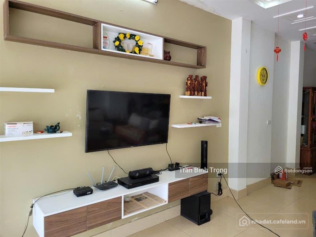Bán nhà riêng: Bán nhà 4 tầng, 100m2, đường nguyễn tất thành, vĩnh yên, vĩnh phú