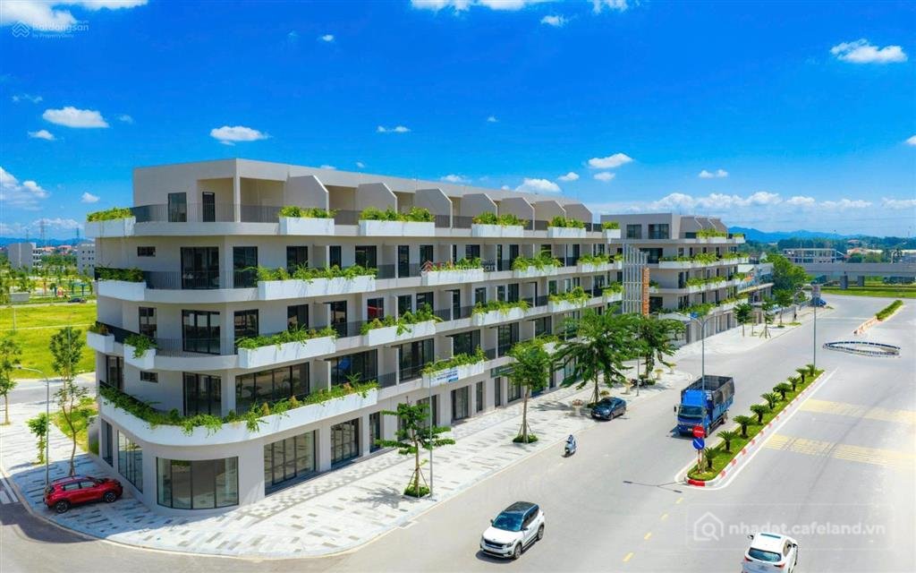 Bán nhà riêng: Cần tiền bán gấp căn shophouse lk9 bavella green park giá chỉ 7,x