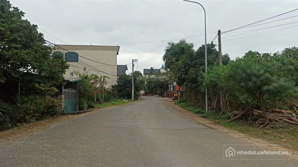 Bán đất thổ cư: Cần bán 1200m2 đất tại khu 7 tt cao phong hòa bình cũ, giá rẻ ch